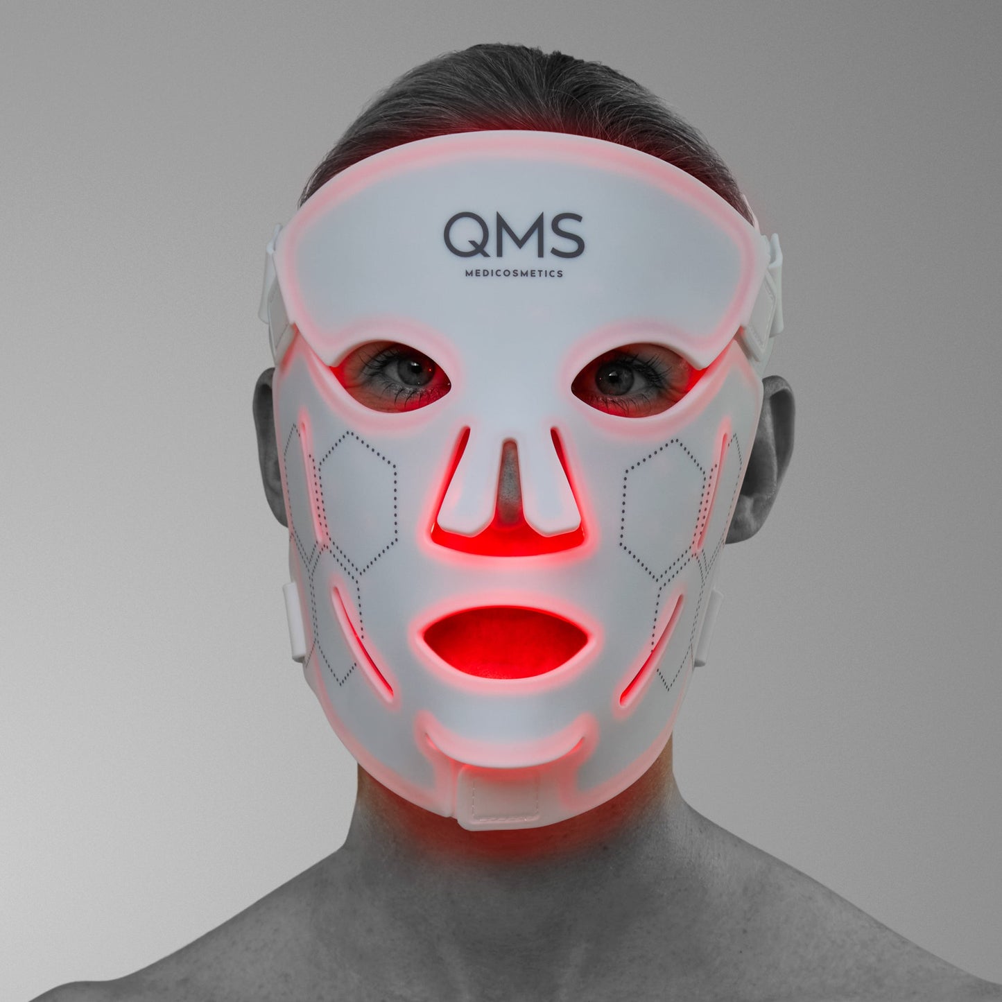 DERMA EXPERT LED Light Treatment - QMS Medicosmetics UK